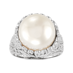 Sterling silver Freshwater Pearl ring. Sterling silver Freshwater Pearl ring.