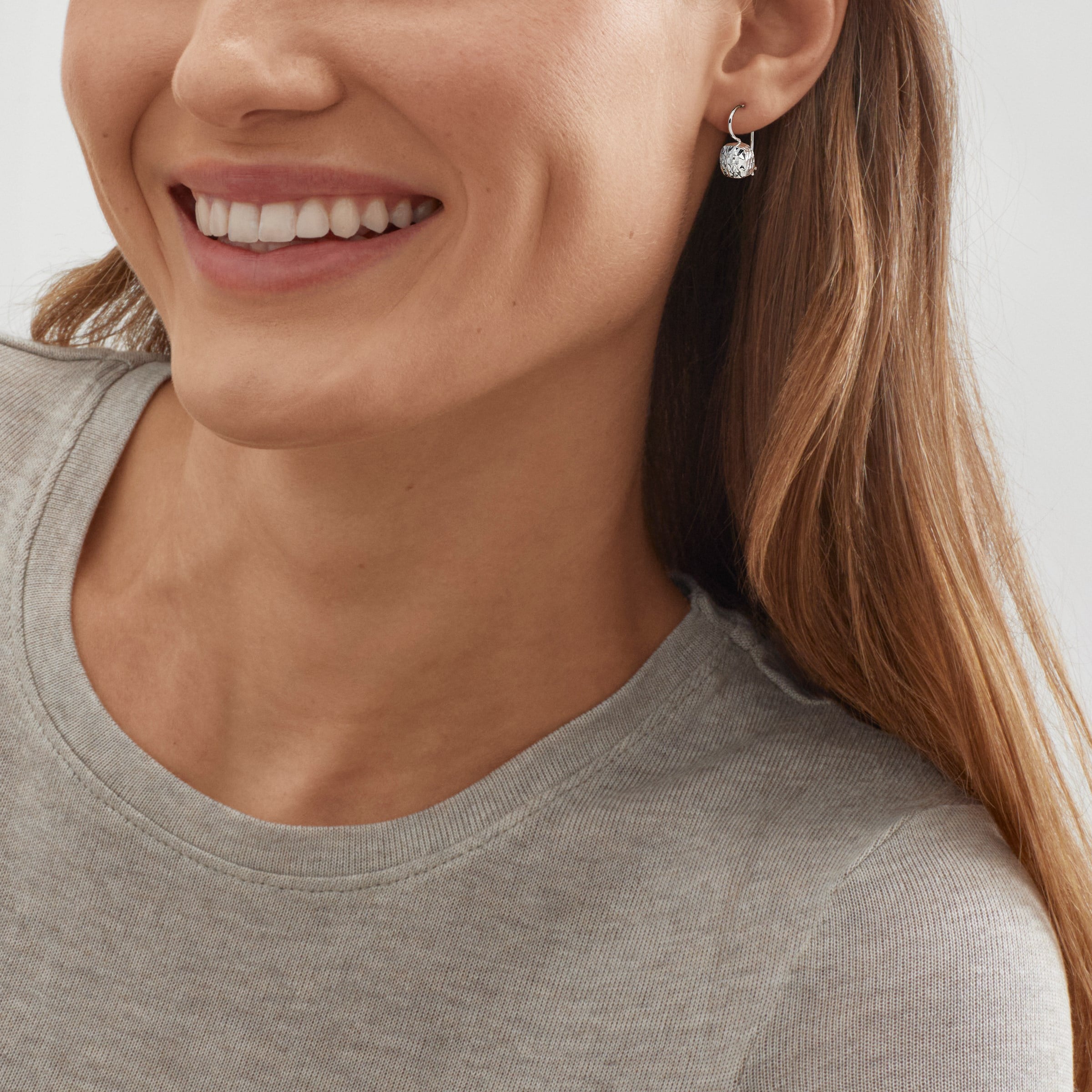 New Silpada 'Rounded Cube' Drop Earrings in Textured Sterling Silver detailed image 4